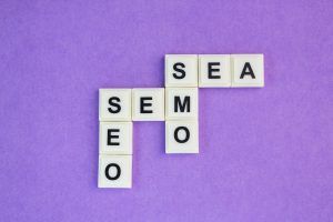 Apparaître en première page de Google : les 2 seules astuces qui marchent
